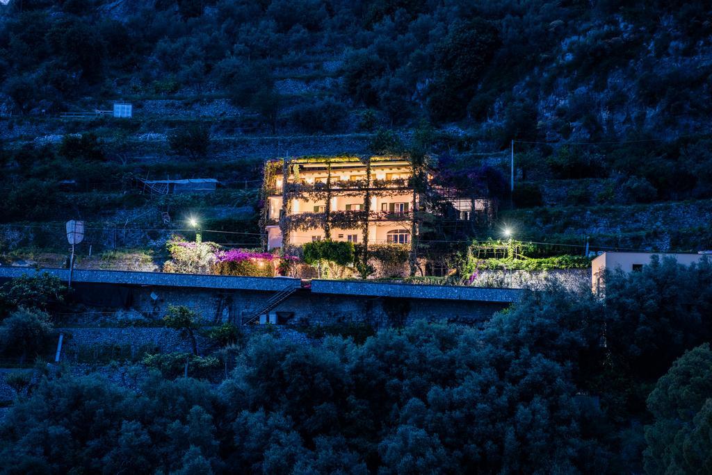 Hotel Pellegrino Praiano Exterior photo