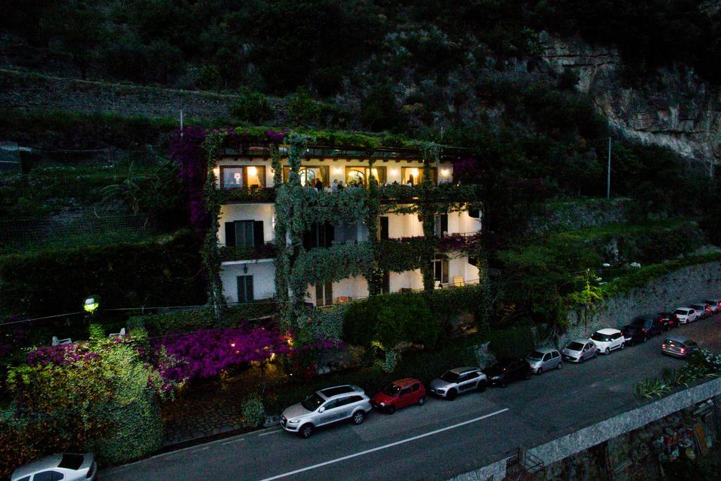 Hotel Pellegrino Praiano Exterior photo